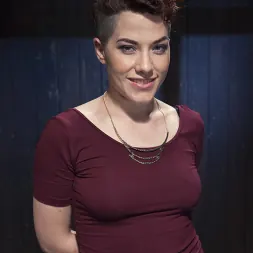 Ingrid Mouth に ツー・オン・ワン (写真 2) Ingrid Mouth に 'Kink' ツー・オン・ワン (サムネイル 2)