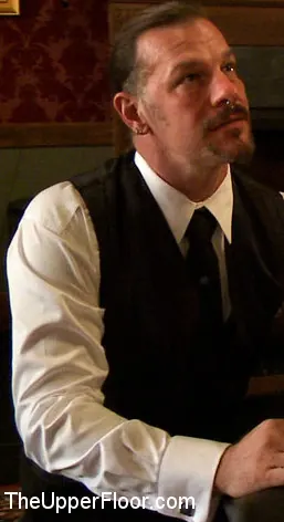 Kink 'Carne fresca: Beretta James' protagonizando Iona Grace (foto 9)