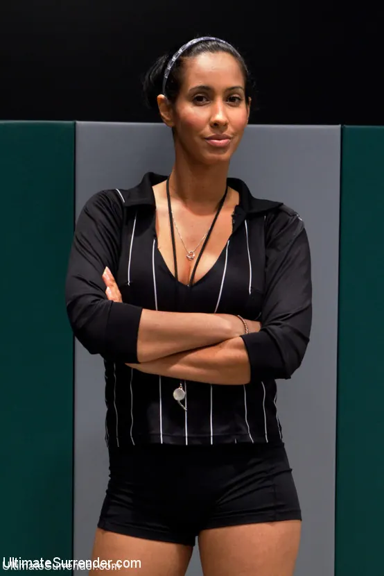 Kink '3 puntos separan a estas 4 chicas en la final de lucha libre RD ¿Quién va a abrir la lata de látigo?' protagonizando Isis Love (foto 12)