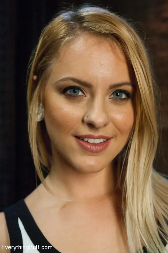 Kink 'アナル倒錯' 主演 Isis Love (写真 9)