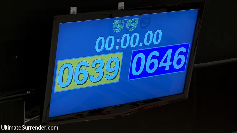 Kink '¡BATALLA DE PESOS PLUMA!: ¡Ronda 2! ¡La única lucha en parejas sin guion del mundo!' protagonizando Isis Love (foto 7)