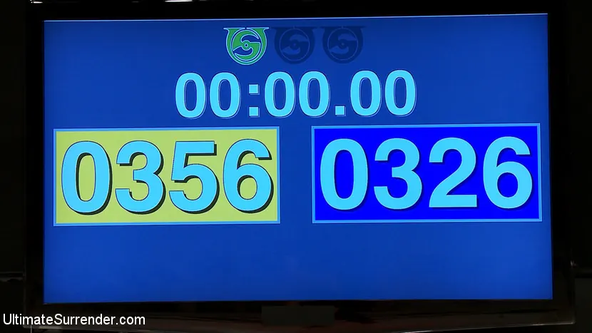 Kink '¡BATALLA DE PESOS PLUMA!: ¡Los luchadores más pequeños y atractivos se enfrentan en acción de EQUIPOS!' protagonizando Isis Love (foto 7)