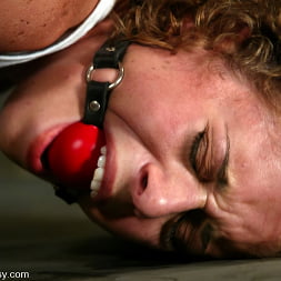 Isis Love en 'Kink' and Lola (Miniatura 8)