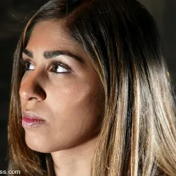 Isis Love in 'Kink' and Sahara Knite (Thumbnail 2)