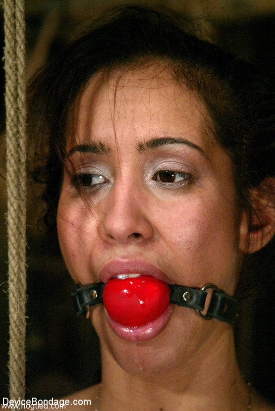 Kink 'Part 4 of 4 of the May live show.' starring Isis Love (Photo 8)