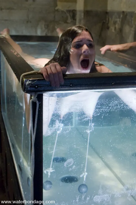 Kink 'アイソベルレン' 主演 アイソベルレン (写真 7)