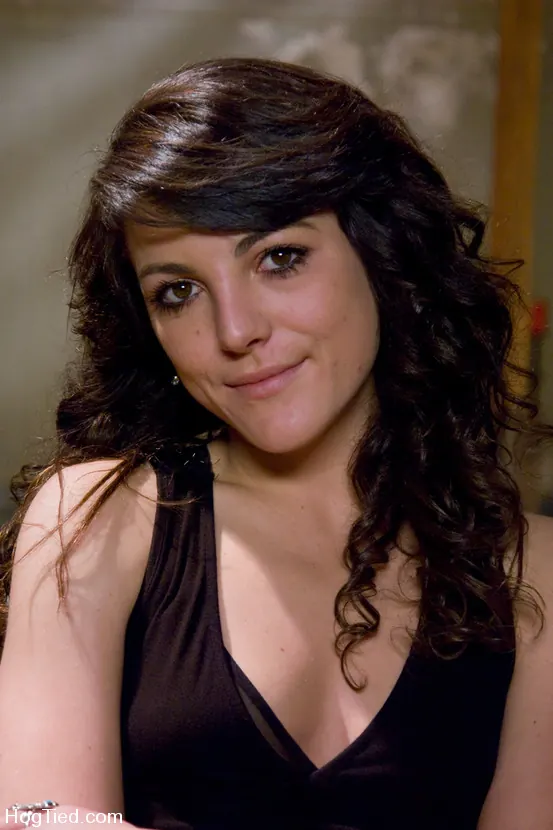 Kink 'アマチュアキャスティングソファ：Ivy Brook' 主演 Ivy Brook (写真 2)