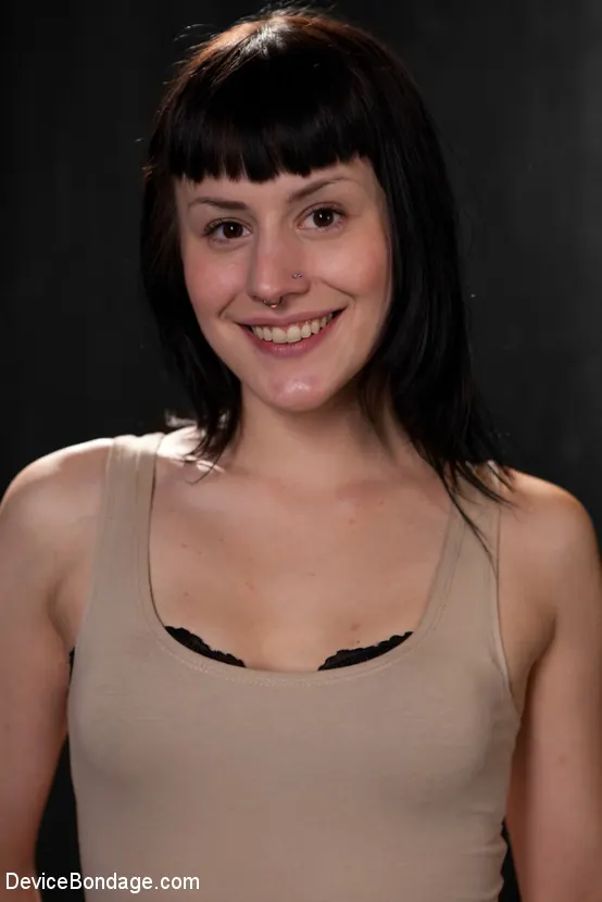 Katharine Cane に 'vs Jack Hammer' from 'Kink' (写真 2) Kink 'vs Jack Hammer' 主演 Katharine Cane (写真 2)