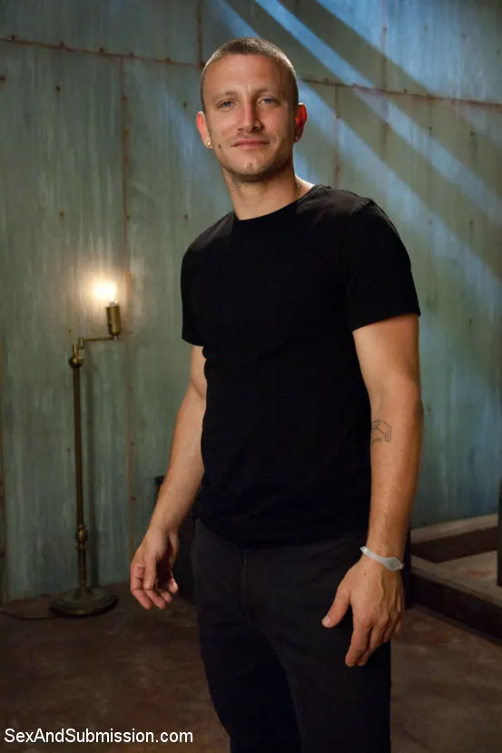 Jada Stevens en 'Casada con la mafia' from 'Kink' (foto 7) Kink 'Casada con la mafia' protagonizando Jada Stevens (foto 7)