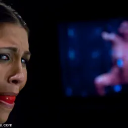 Jade Indica en 'Kink' How fast can a Fucking Machine fuck (Miniatura 12)