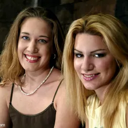 Jade Marxxx en Jenni Lee y Jade Marxxx (foto 1) Jade Marxxx en 'Kink' Jenni Lee y Jade Marxxx (Miniatura 1)