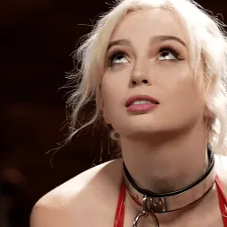 Jade Venus に 'Kink' and Lexi Lore: Mouth and Pussy Training (サムネイル 1)