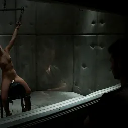 Jaelyn Fox に 'Kink' 墓地の高さ：ホグテッドフィーチャームービーファンタジーBDSM拉致映画Jaelyn Fox (サムネイル 3)