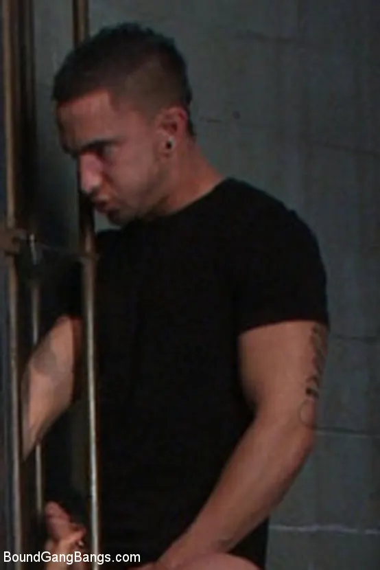 Kink '巨大な自然なおっぱいは緊密に縛られ、強打された' 主演 Anissa Kate (写真 21)