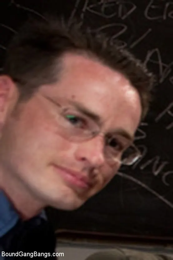 Kaylee Hilton in 'Revenge of the Nerdz' from 'Kink' (Photo 10) Kink 'Revenge of the Nerdz' starring Kaylee Hilton (Photo 10)