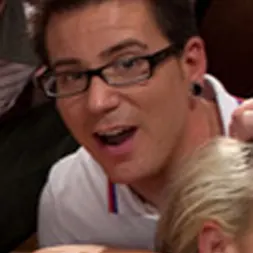 Kaylee Hilton に Nerdzの復讐 (写真 19) Kaylee Hilton に 'Kink' Nerdzの復讐 (サムネイル 19)