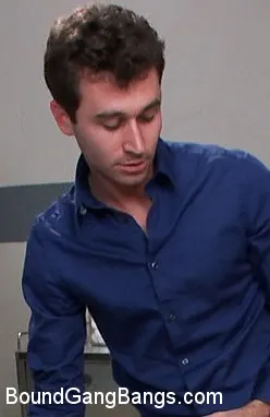 Kink 'El estudio médico' protagonizando Britney Stevens (foto 8)