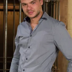 Gia DiMarco en 'Kink' Prueba de manejo de la nueva carne (Miniatura 1)