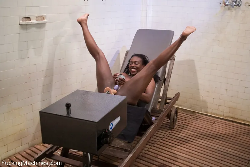 Kink 'Amateur Girl Fridays - Janae Jolie and our first amateur anal scene!' starring Janae Jolie (Photo 14)