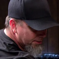 Janice Griffith en 'Kink' Un juguete llamado Giggles (Miniatura 18)