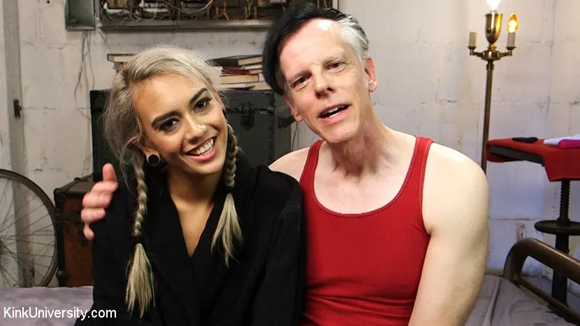 Kink 'Follando con vibradores' protagonizando Janice Griffith (foto 25)