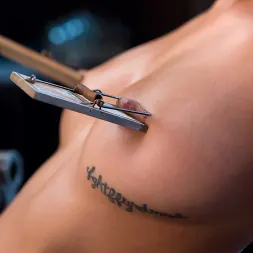 Janice Griffith に 'Kink' ジャニス・グリフィス:笑いという名前のおもちゃ (サムネイル 19)