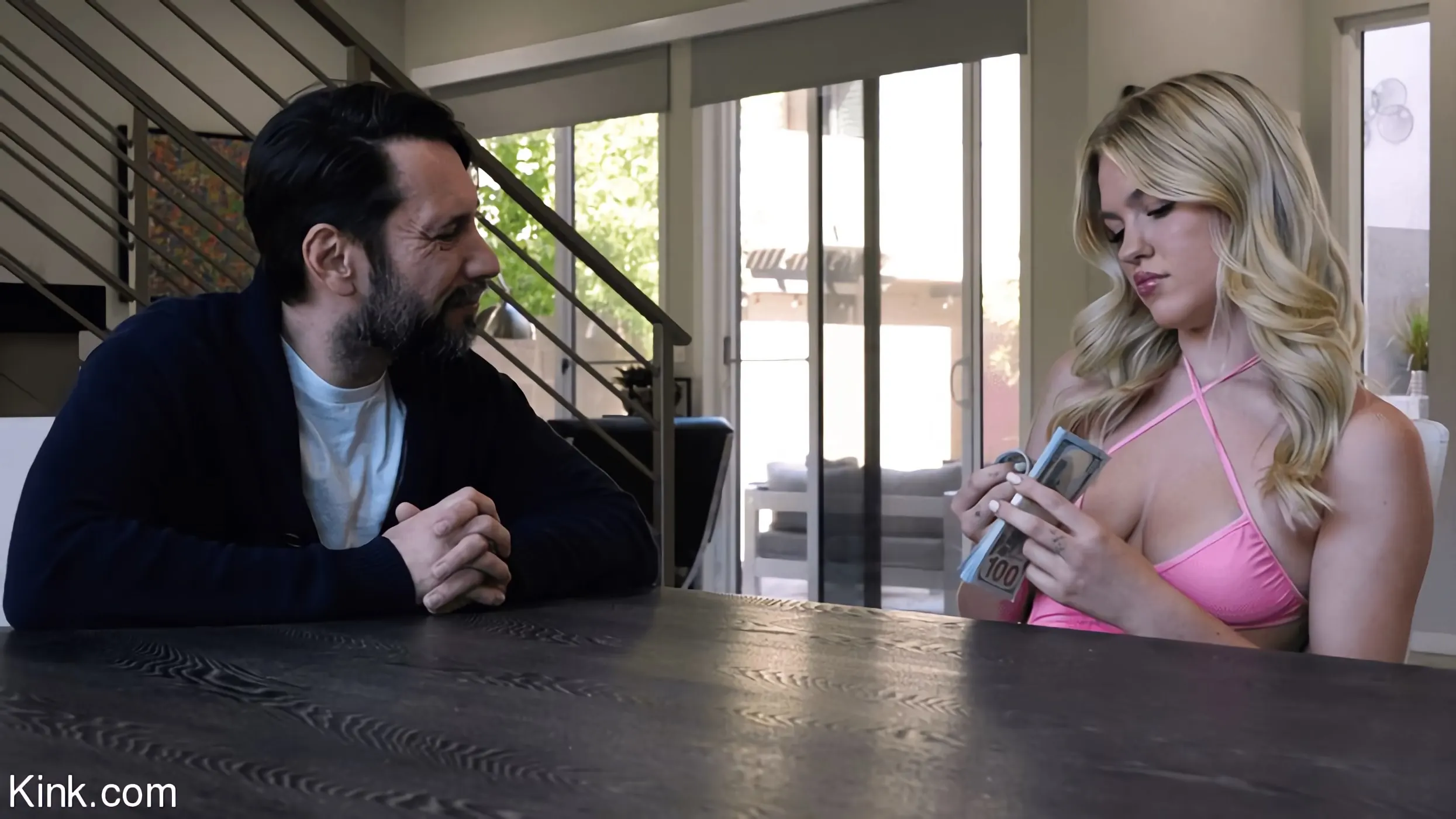 Kink '高額の肛門娼婦' 主演 Jazlyn Ray (写真 1)