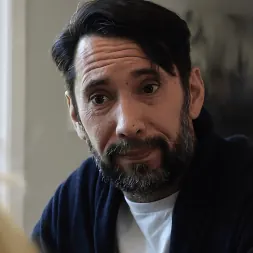 Jazlyn Ray に 高額の肛門娼婦 (写真 3) Jazlyn Ray に 'Kink' 高額の肛門娼婦 (サムネイル 3)