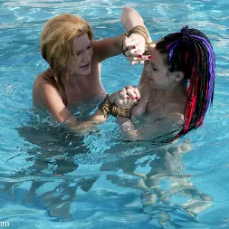 Jenni Lee in 'Kink' Mallory Knots and Jenni Lee (Thumbnail 7)