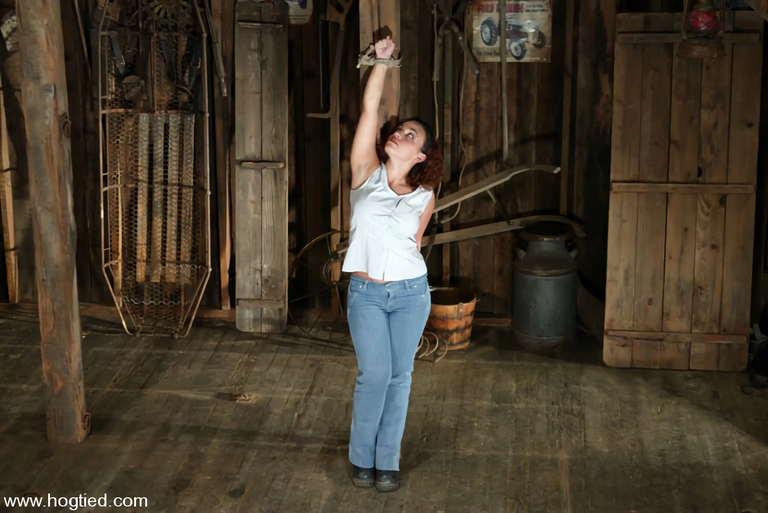 Kink 'Jenya' protagonizando Jenya (foto 1)