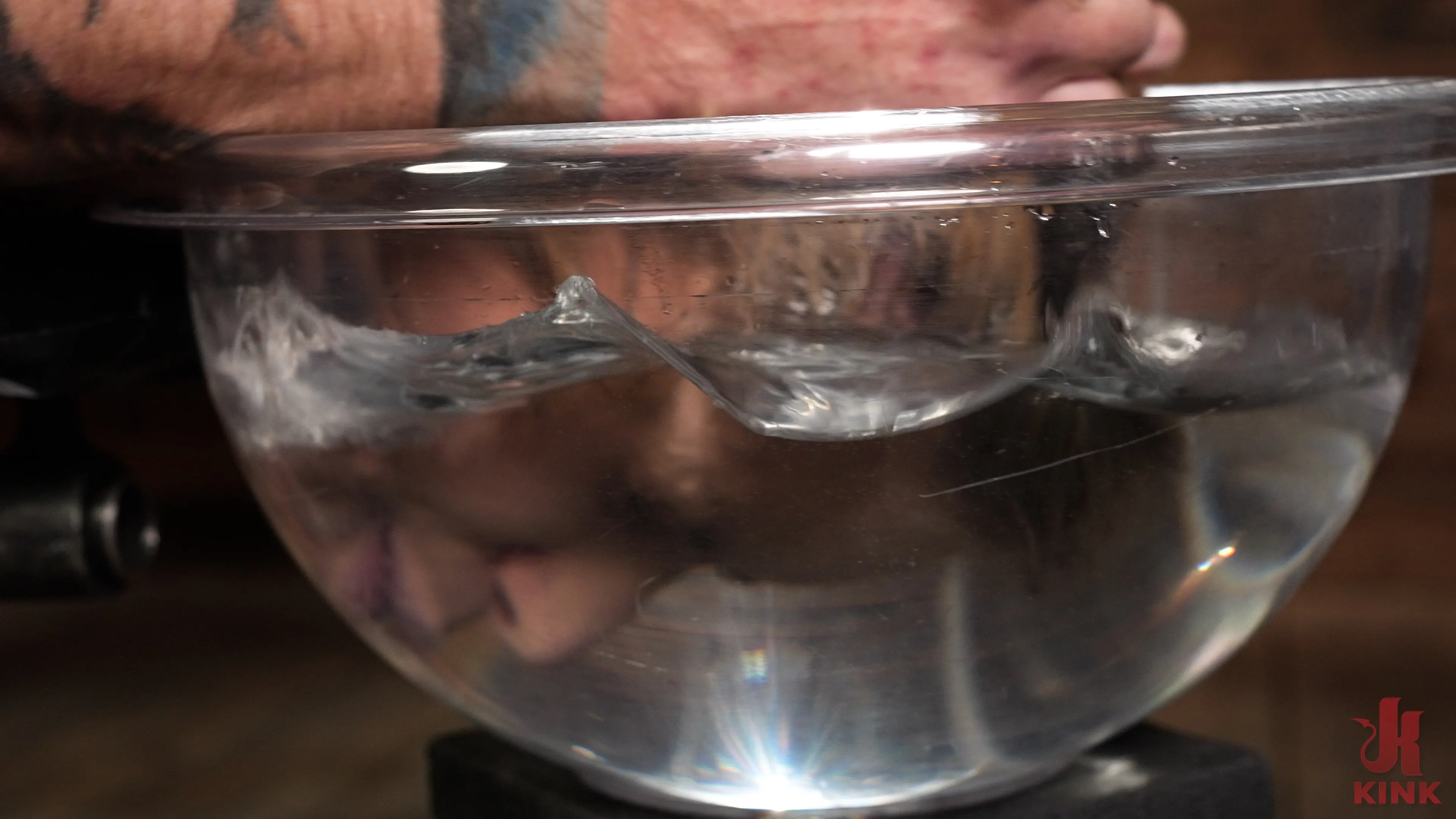 Kink 'Dame de comer la polla' protagonizando Jesse Pony (foto 6)