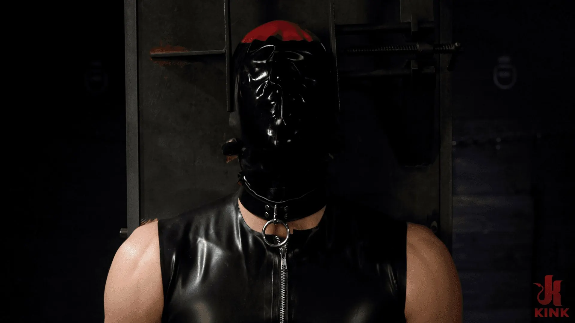 Kink 'Cachorro puta de Jesse Pony: Alrik Angel' protagonizando Jesse Pony (foto 1)