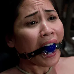 Jessica Bangkok en 'Kink' El instructor de fitness (Miniatura 15)