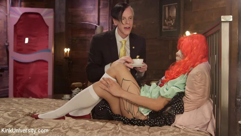 Kink 'Dollificación 101: Cómo ser dueña o una Dolly' protagonizando Jessica Creepshow (foto 4)