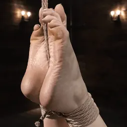 Jessica Ryan に ジェシカライアン:ロープで再会 (写真 16) Jessica Ryan に 'Kink' ジェシカライアン:ロープで再会 (サムネイル 16)