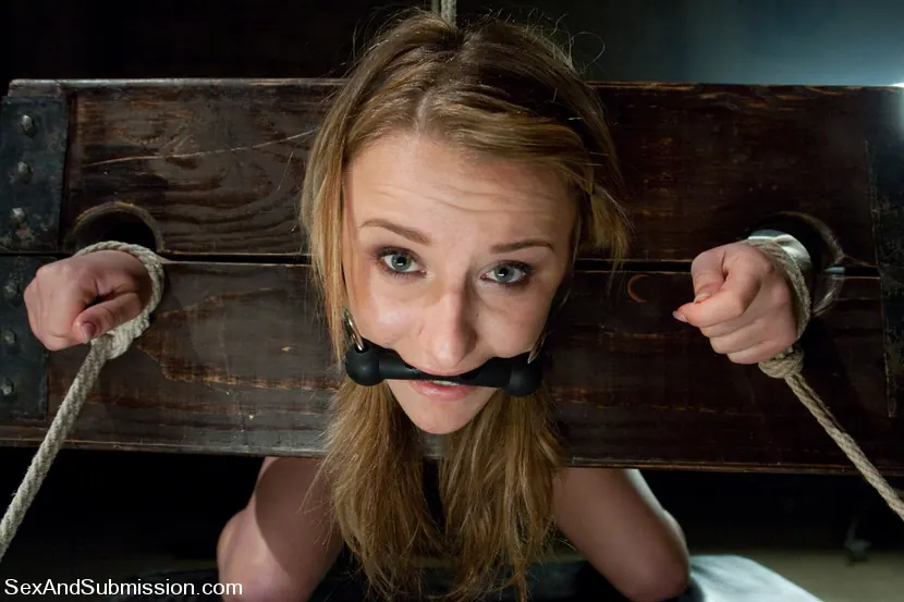Kink 'Helpless Slut' starring Jessie Cox (Photo 5)