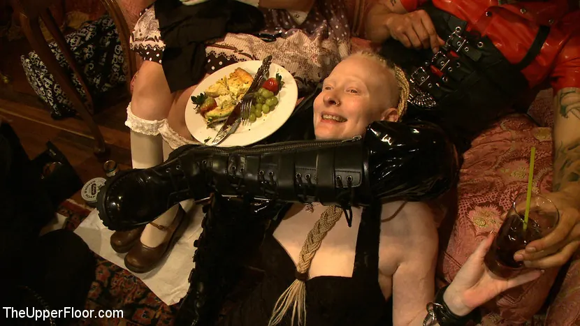Jessie Cox in 'Stefanos' Brunch' from 'Kink' (Photo 20) Kink 'Stefanos' Brunch' starring Jessie Cox (Photo 20)