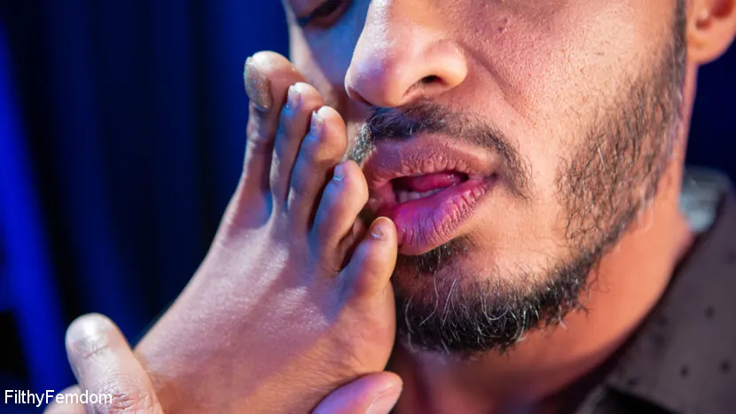 Kink 'Club Cuck: Jet Setting Jasmine Humiliates Dillon Diaz at King Noire's' starring Jet Setting Jasmine (Photo 7)