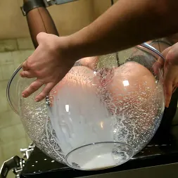 Julie Night in 'Kink' and Princess Donna Dolore (Thumbnail 7)