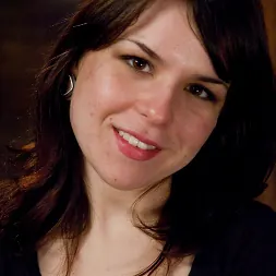 Juliette March に 'Kink' キャスティングソファ：ジュリエット (サムネイル 2)