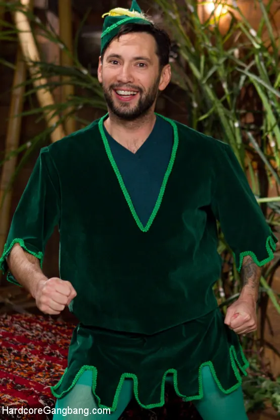 Kink 'ドリームズ・カム・トゥ・ノット！ピーター・パンとロスト・ボーイズギャング・バン・パロディ!!' 主演 Juliette March (写真 1)