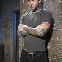 Juliette March en 'Kink' Follando con el equipo de filmación (Miniatura 1)