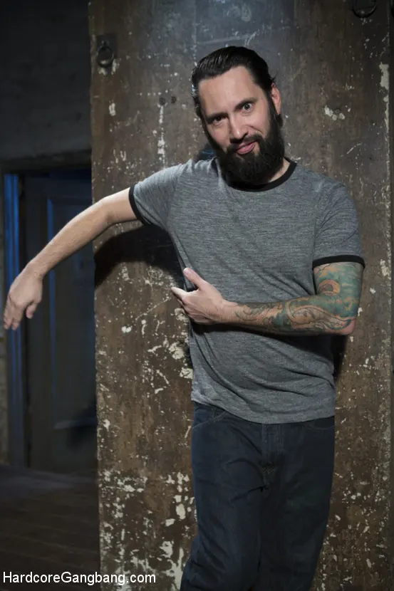 Kink 'Follando con el equipo de filmación' protagonizando Juliette March (foto 2)