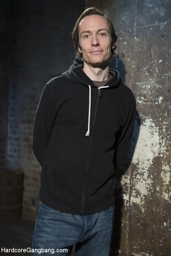 Kink 'Follando con el equipo de filmación' protagonizando Juliette March (foto 3)