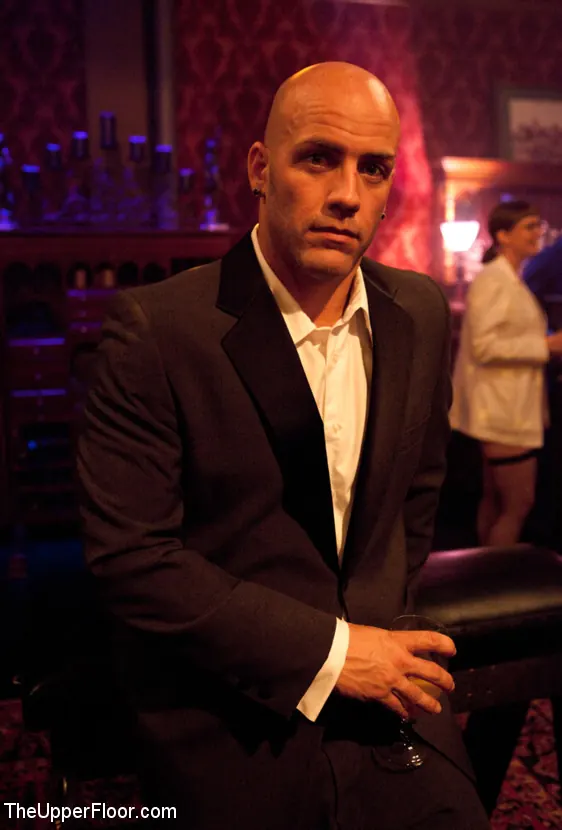 Kink 'Halloween: Segunda parte' protagonizando Juliette March (foto 16)