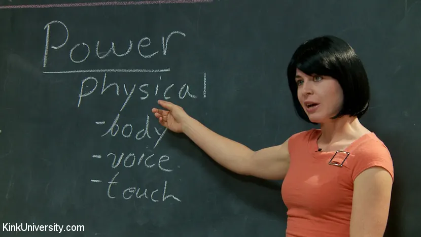 Kink 'それはすべての痛みについてではない - 支配的な感覚的コントロール' 主演 Juliette March (写真 1)