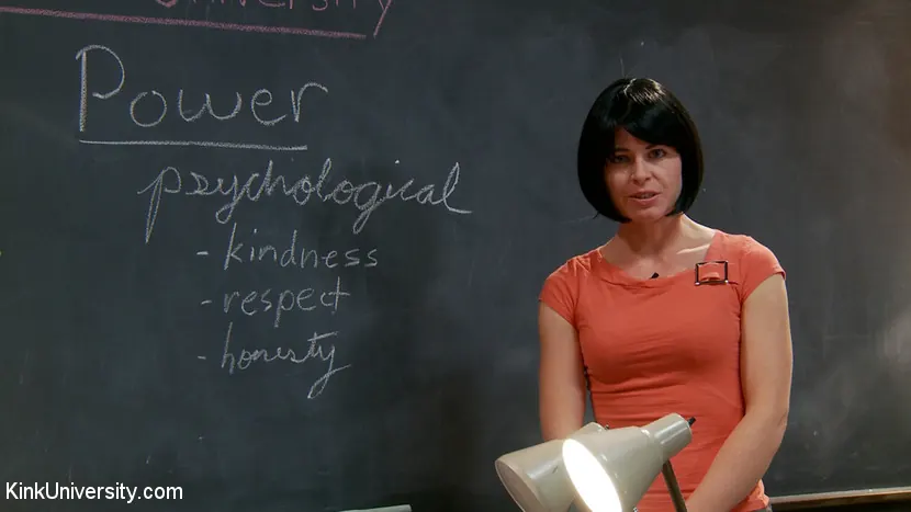 Kink 'それはすべての痛みについてではない - 支配的な感覚的コントロール' 主演 Juliette March (写真 18)