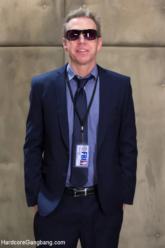 Kink 'モルダーはスカリーを愛する：サイ・フィ・ギャンブン' 主演 Juliette March (写真 1)