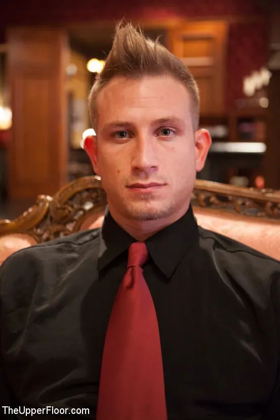 Kink 'El regreso anal de la esclava Lyla y el orden de la autoridad' protagonizando Juliette March (foto 13)