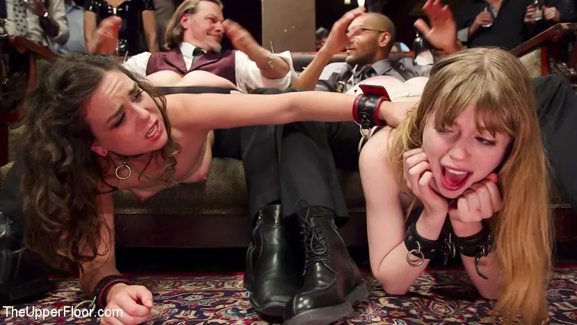 Kink '初めてのカメラで犯された性的なプッシーの奴隷' 主演 Juliette March (写真 13)